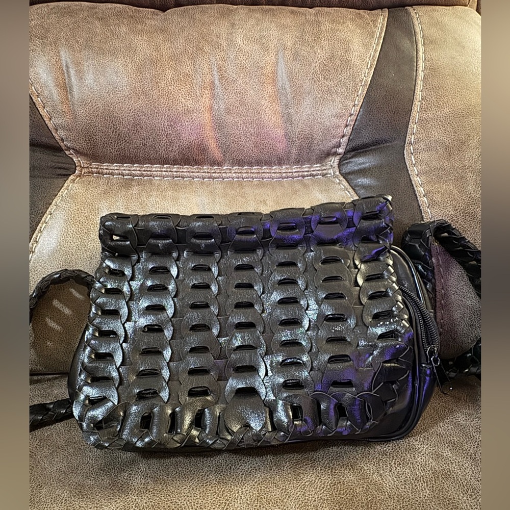 Elegant Black Woven Shoulder Bag
